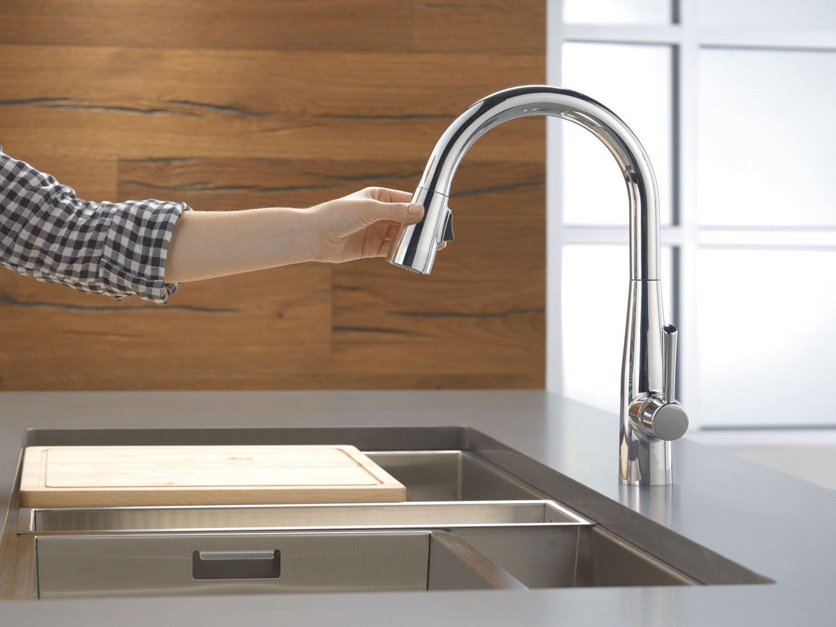 Delta 1-Handle Pull-Down Kitchen Faucet, Chrome