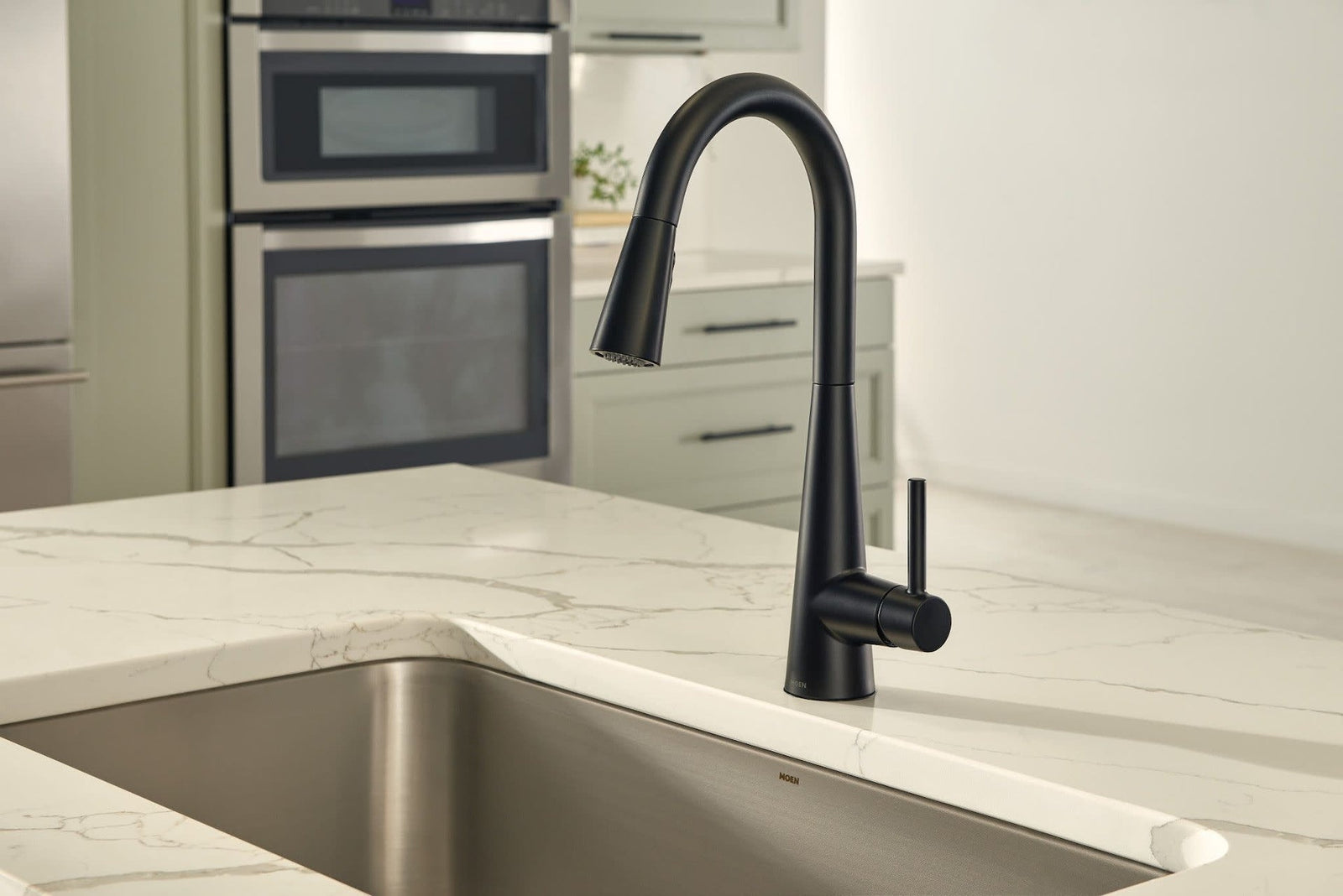 Sleek Single Handle High Arc Pull Down Sprayer Kitchen Faucet with Power Boost, Matte Black