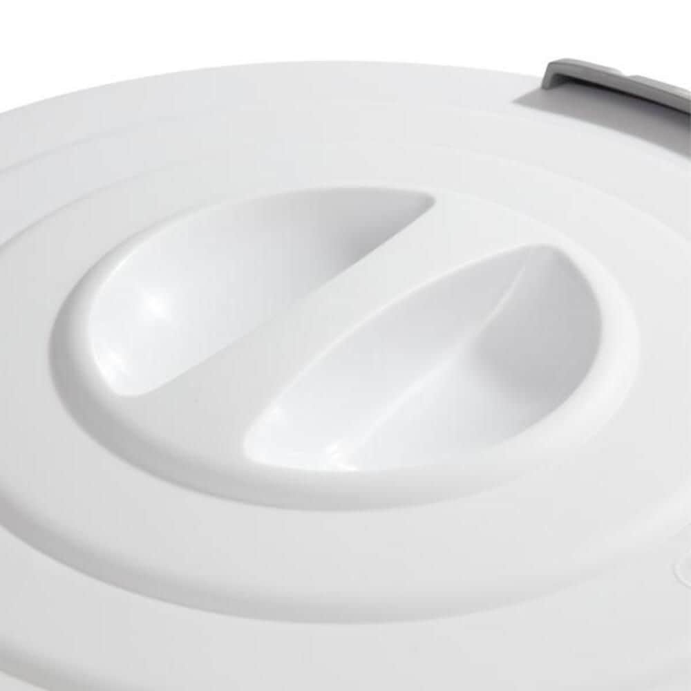 Plastic Round Latching Utility Garbage Can, White, 23-L